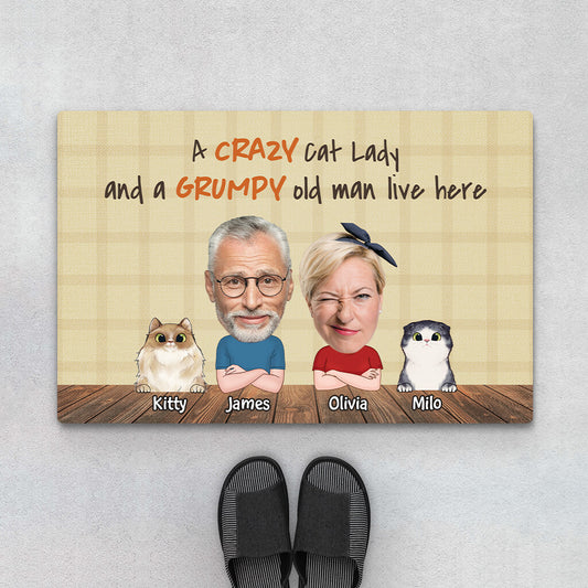 2906DUK1 a crazy cat lady doormat personalised gift ideas for couple
