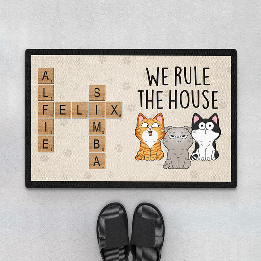 3259DUK1 we rule the house doormat personalised gifts for cat owners