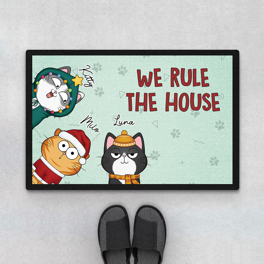 3475DUK1 xmas we rule the house doormat personalised gifts for cat lovers