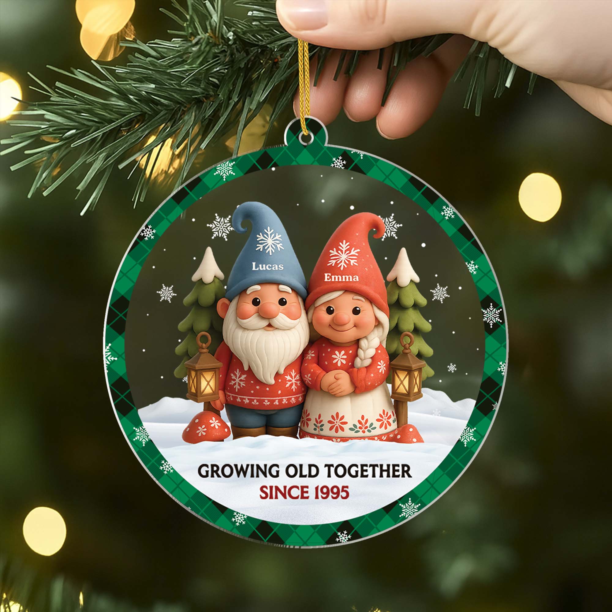 6087OUS2 acrylic gnome christmas ornaments_ personalized gifts for couples 6087OKL5G