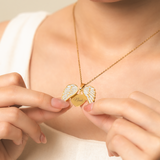 6113JUS2 angel wing necklace with name personalized memorial gifts 6113J0B5A_730873f3 b3e8 4304 b521 6711b6887dcb