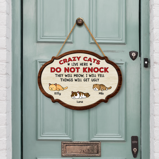 7772QUK2 personalised wooden crazy cats live here do not knock sign 7772q6chc