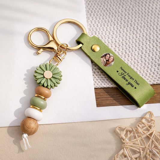 8540MUK1 personalised daisy beaded keyring with photo for couples 8540mjsvcg_1