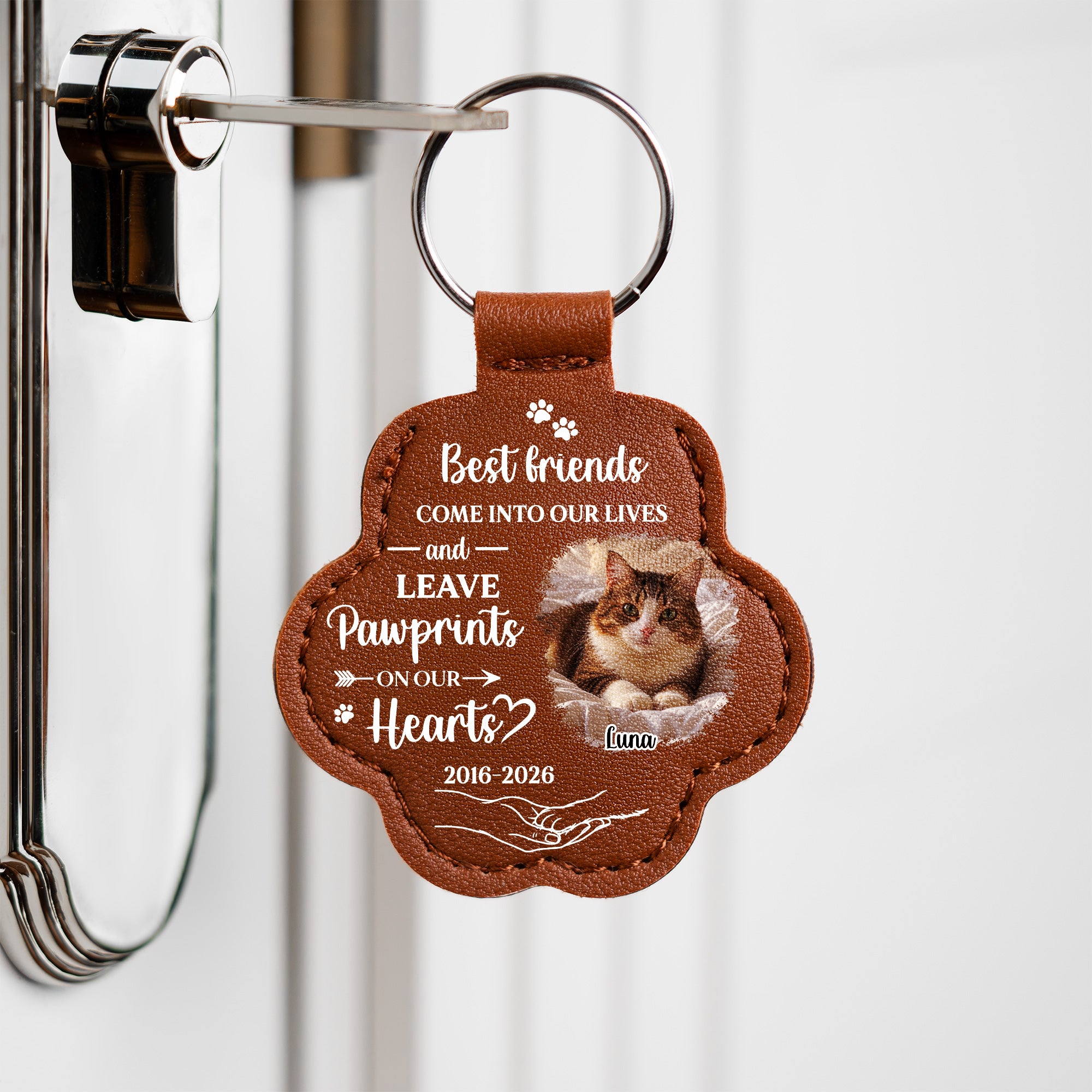 15851AJA ProPetHairKeychain CouUK RnDMAnh IdeAn NicMemorial