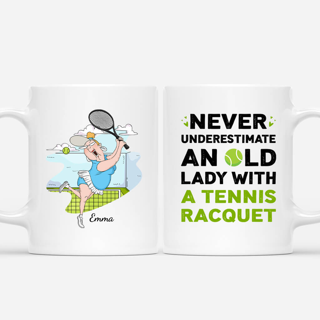 Personaslied Never Underestimate An Old Lady With A Tennis Racquet Mug