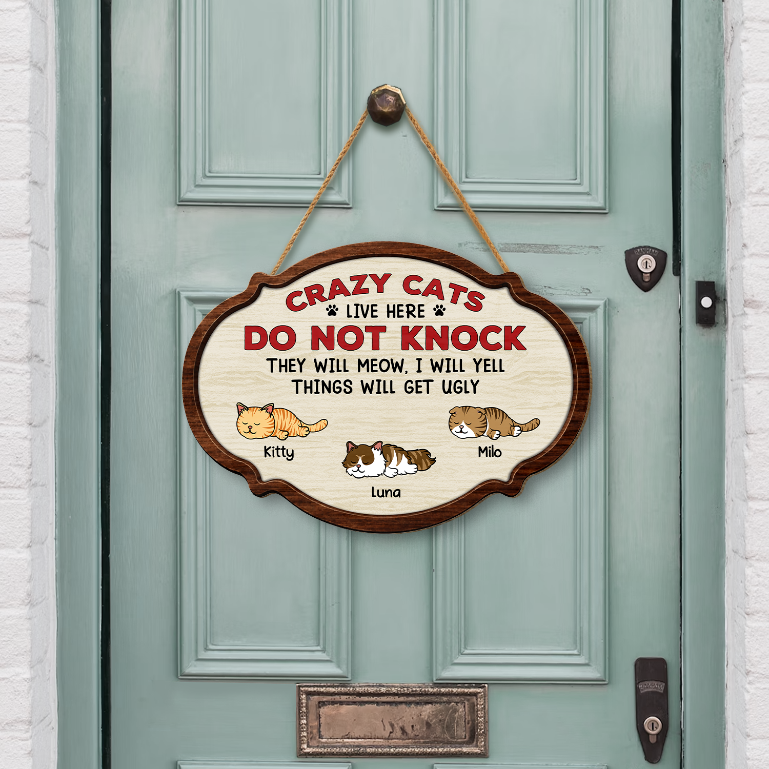 7772QUK2 personalised wooden crazy cats live here do not knock sign 7772q6chc