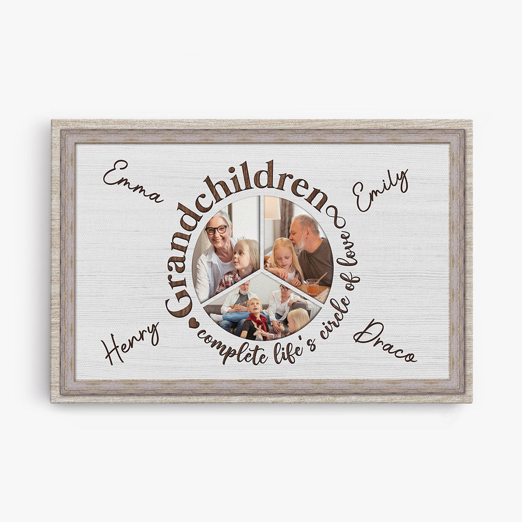 Grandchildren Complete Life's Circle of Love - Personalised Gifts | Canvas for Grandad/Grandma